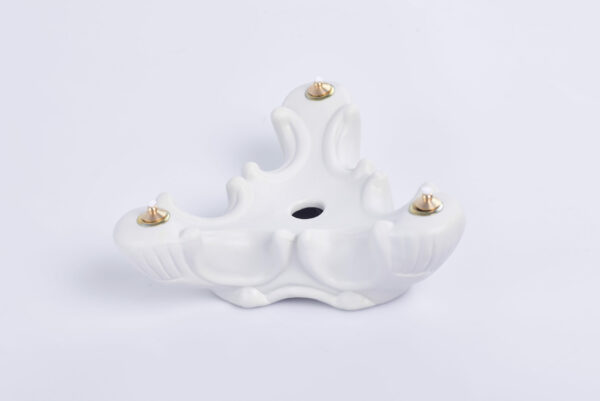 Triade in porcellana color bianco Art. C.404